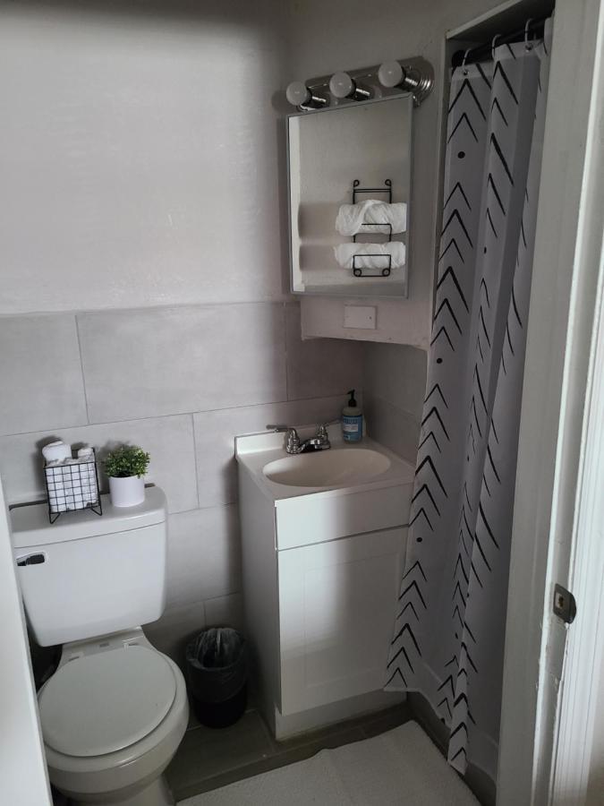 Modern Studio Retreat With King Bed - Cozy Comfort Pahokee Esterno foto